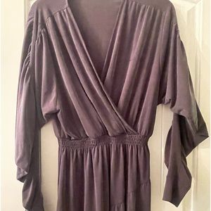 Amazing three dots dress with great details